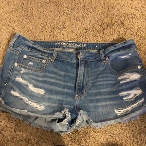 American Eagle Tomgirl shortie